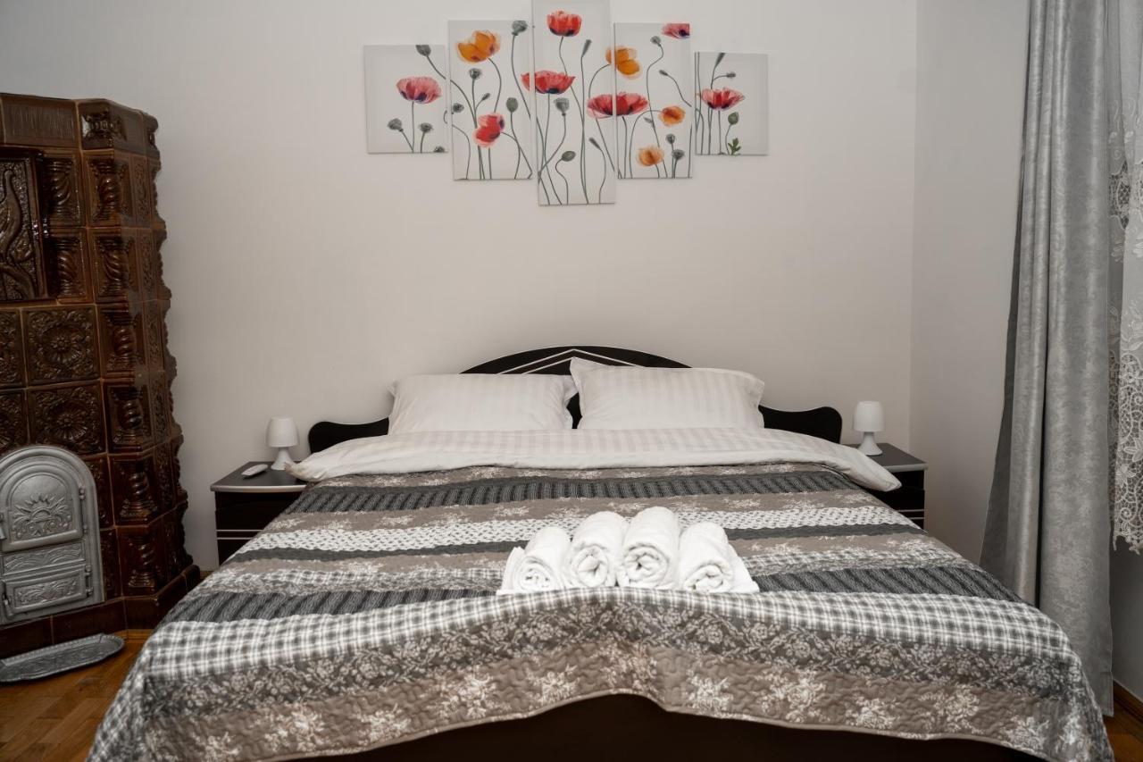 Apartament Panoramic La Casa In Comuna เรอชินาริ ภายนอก รูปภาพ