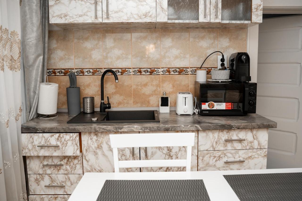 Apartament Panoramic La Casa In Comuna เรอชินาริ ภายนอก รูปภาพ