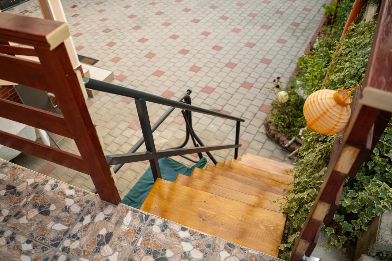 Apartament Panoramic La Casa In Comuna เรอชินาริ ภายนอก รูปภาพ