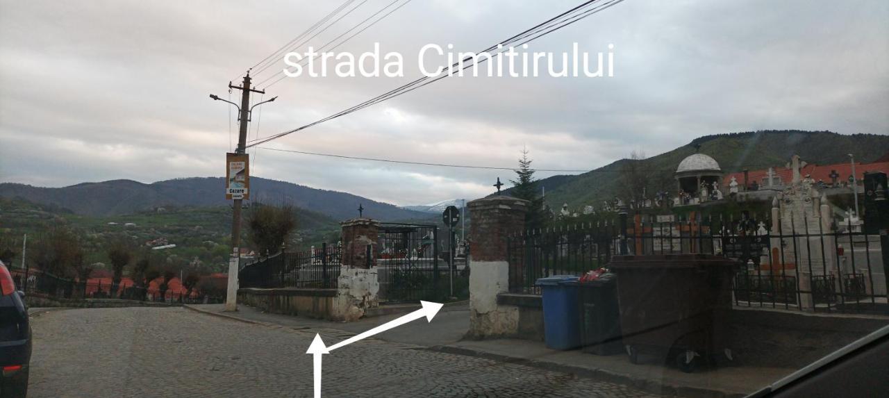 Apartament Panoramic La Casa In Comuna เรอชินาริ ภายนอก รูปภาพ